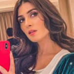 Gorgeous Selfies of Ayeza Khan