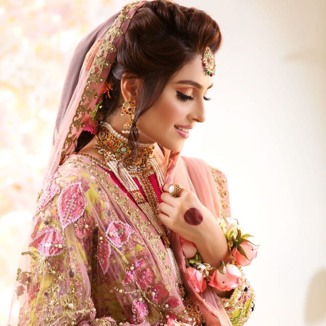 Latest Beautiful Bridal Photo Shoot of Ayeza Khan for Salon