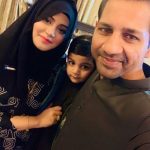 Latest Beautiful Clicks of Cricketer Sarfaraz Ahmed with Family