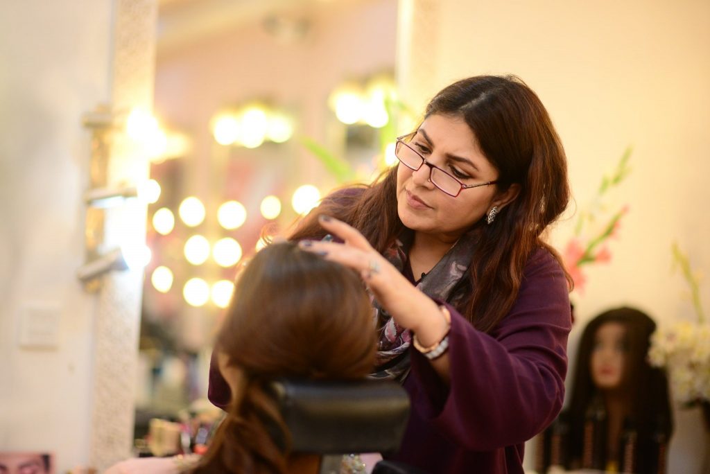 Nida Yasir Spotted At Salon Run By Shagufta Ejaz And Her Daughters