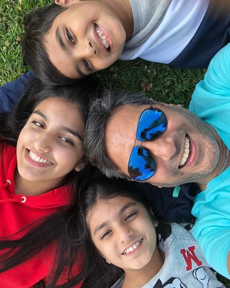 Actor Adnan Siddiqui Beautiful Family Pictures