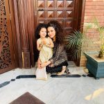 Singer Annie Khalid Latest Pictures with her Daughter