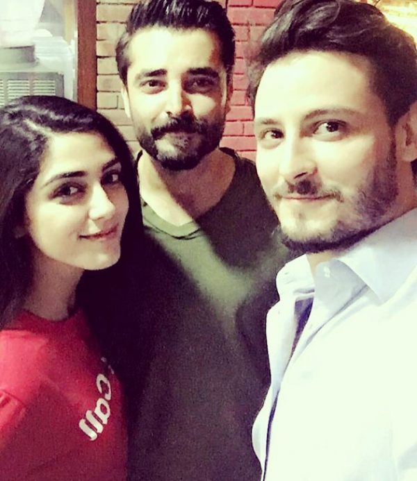 Beautiful Pictures of Hamza Ali Abbasi with his Showbiz Friends