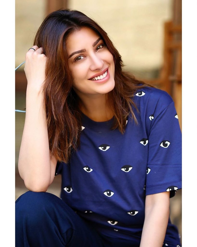 Mehwish Hayat Savage Response To Troll 2