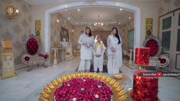 Beautiful Pictures and Video of Javeria Saud with Kids in Ramazan