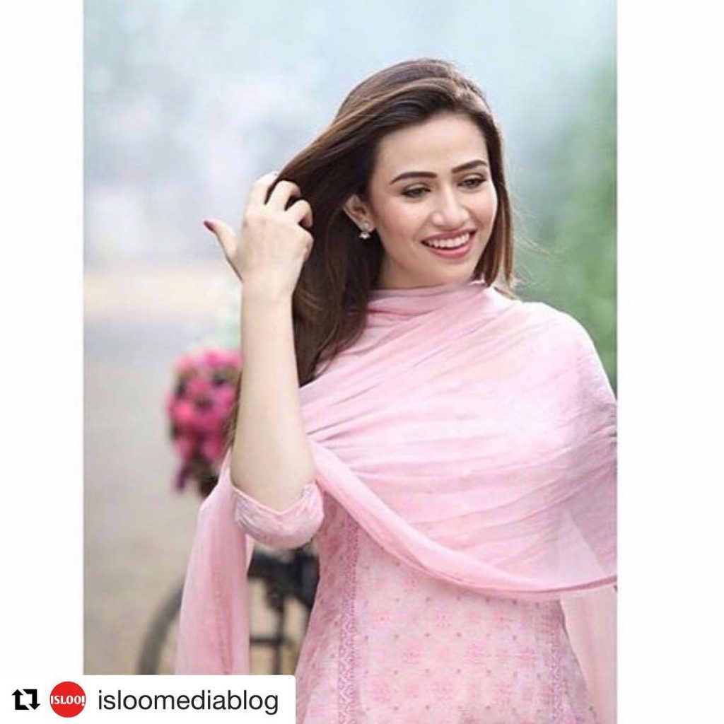 Elegant Dresses of Sana Javed that You Might Choose as Your Eid Dress