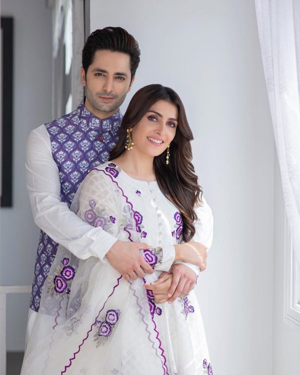 Beautiful Eid Pictures of Ayeza Khan and Danish Taimoor with Kids
