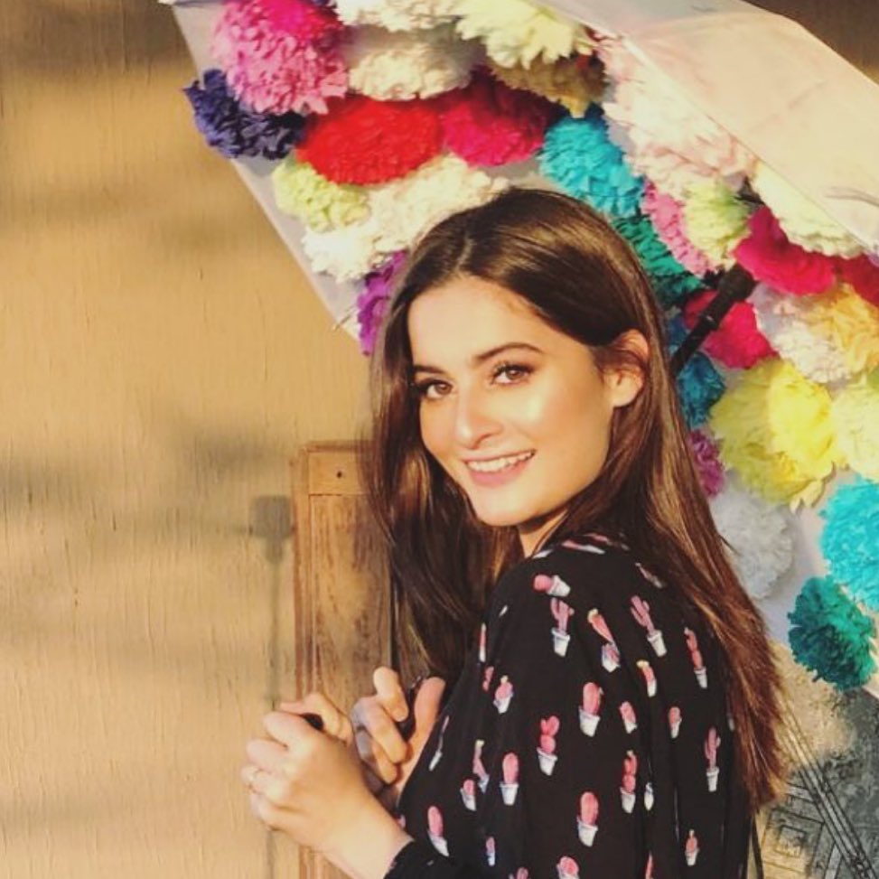 How Aiman Khan Spends Her Salary 1