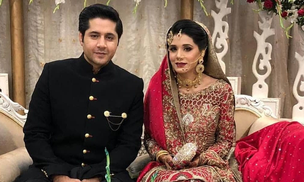 Imran Ashraf Celebrates Nikkah Anniversary With Wife 17