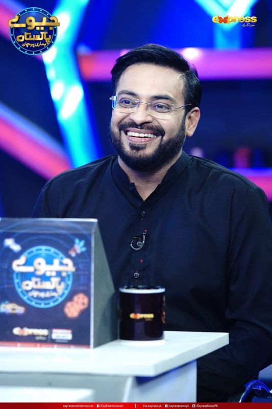 Beautiful Pictures of Sumbul Iqbal from Jeeeway Pakistan Game Show with Dr Aamir Liaquat