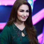 Top 20 Beautiful Dresses Worn By Pakistani Celebrities In Ramadan