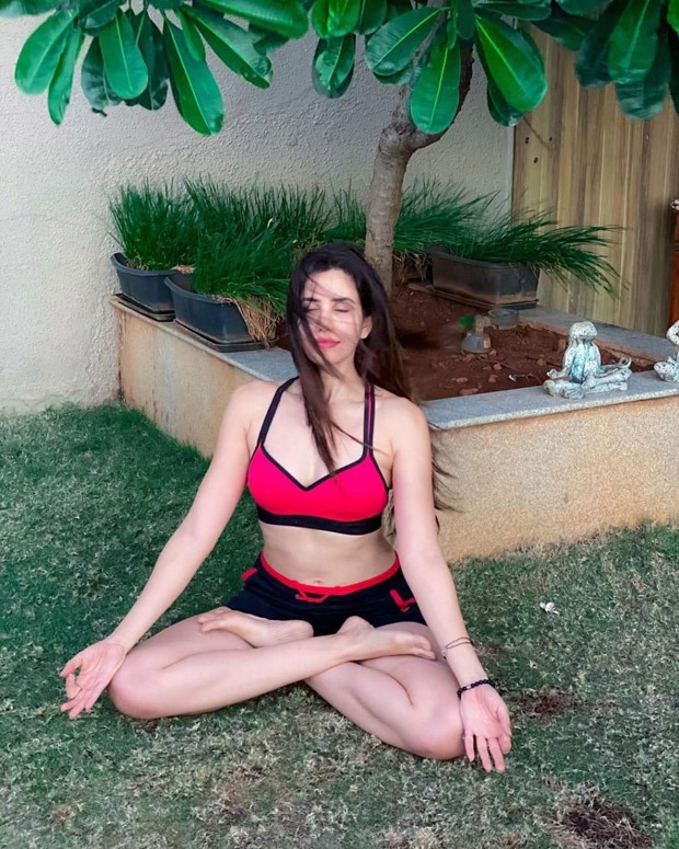 Sonnalli Seygall shares a yoga video as she starts her Youtube channel 