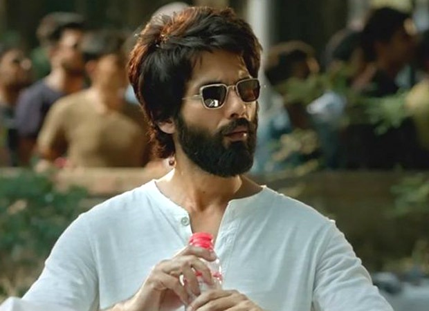 Fan asks Shahid Kapoor if he was disappointed at not receiving awards for Kabir Singh. The actor responds