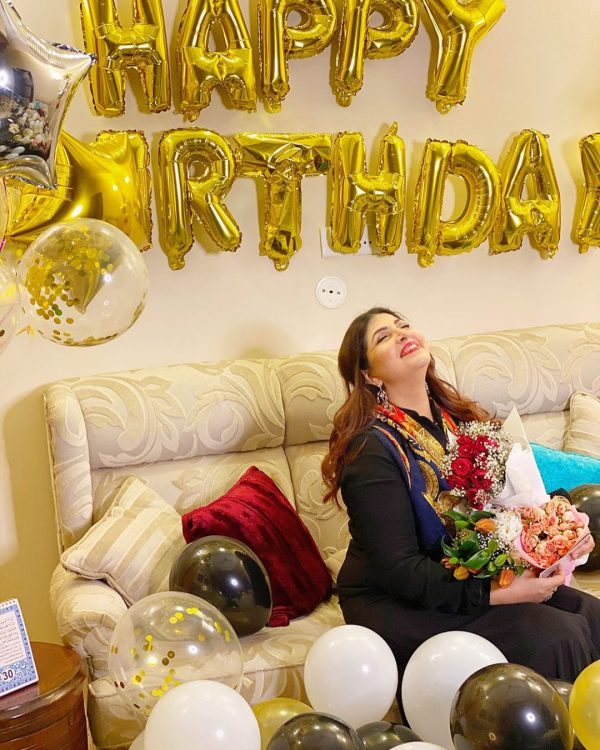Actress Shagufta Ejaz Celebrating Her 49th Birthday with her Family