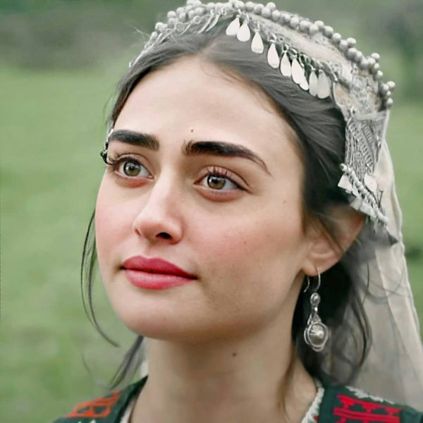 Halima Sultan 10 Beautiful Looks from Drama Dirilis Ertugrul