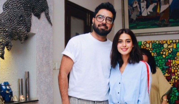 Iqra Aziz And Yasir Hussain Prepared Suit For Doctors 21
