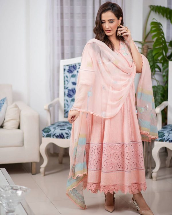 Latest Beautiful Photoshoot of Actress Momal Sheikh – 24/7 News - What ...