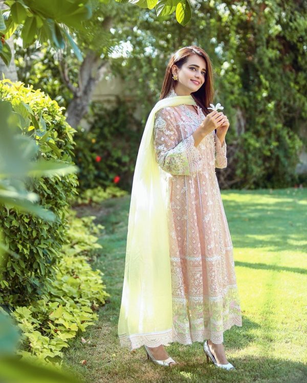 Latest Beautiful Pictures of Actress Sumbul Iqbal – 24/7 News - What is ...