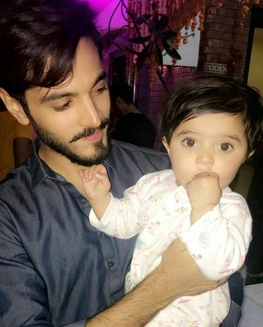 Handsome wahaj ali with her daughter | Tv actors, Pakistani people, Actors  & actresses