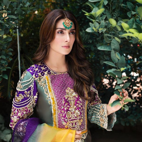Beautiful Dresses Shoot of Ayeza Khan for RJ’s Pret
