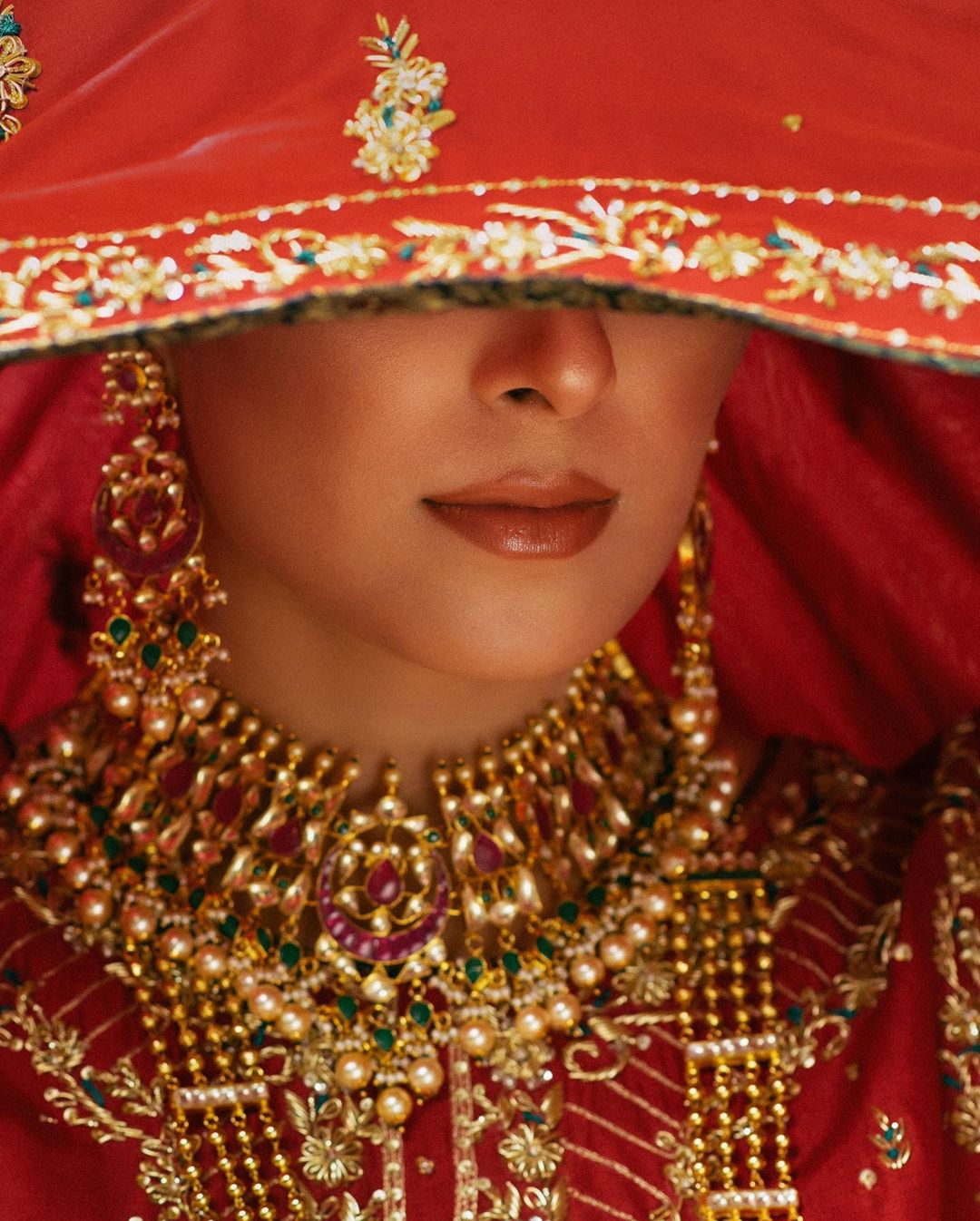 Beautiful Ayeza Khan Bridal Shoot for Bridal Couture “Zehnaseeb” by Zaaviay