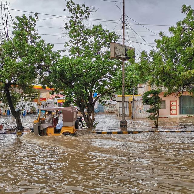 Celebrities Raise Voice Over Condition Of Karachi After Rain 4