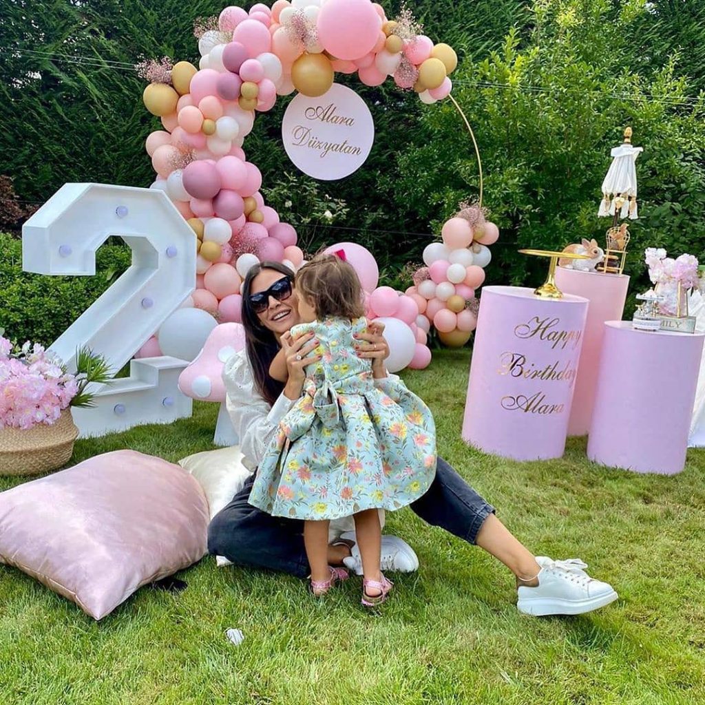 Engin Altan Celebrated Daughters Birthday With Family 17