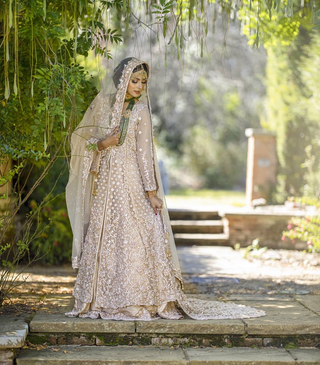 Nimra Khan Latest Beautiful Bridal Photo Shoot