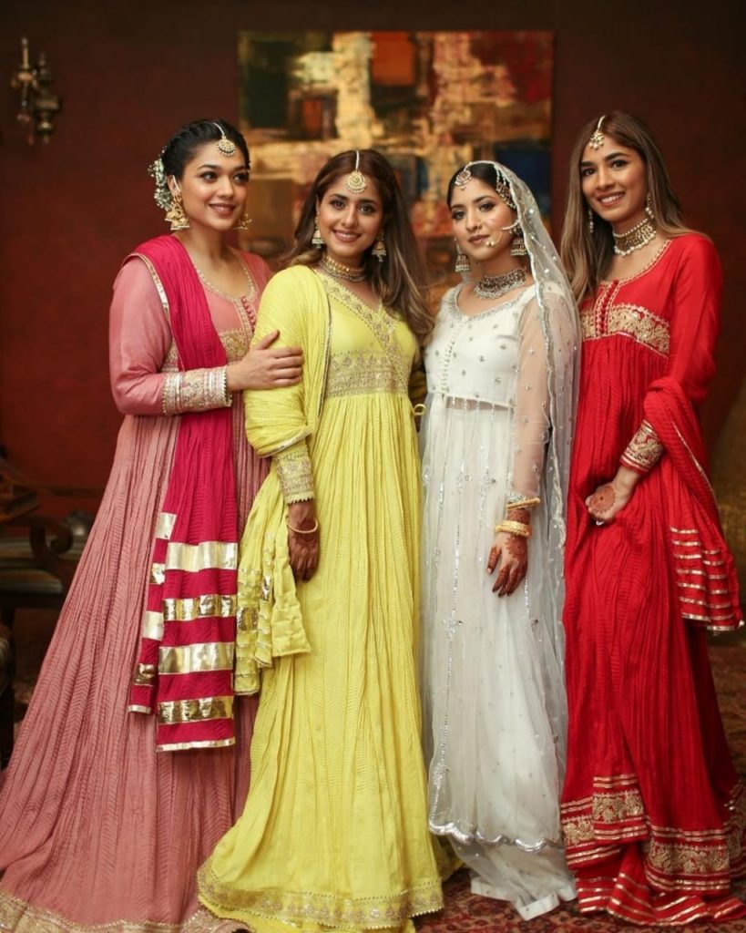 Pictures Of Sanam Jung With Sisters At Her Sister’s Wedding