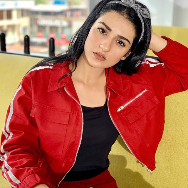 Sarah Khan Shares Tips To Stay Fit 36