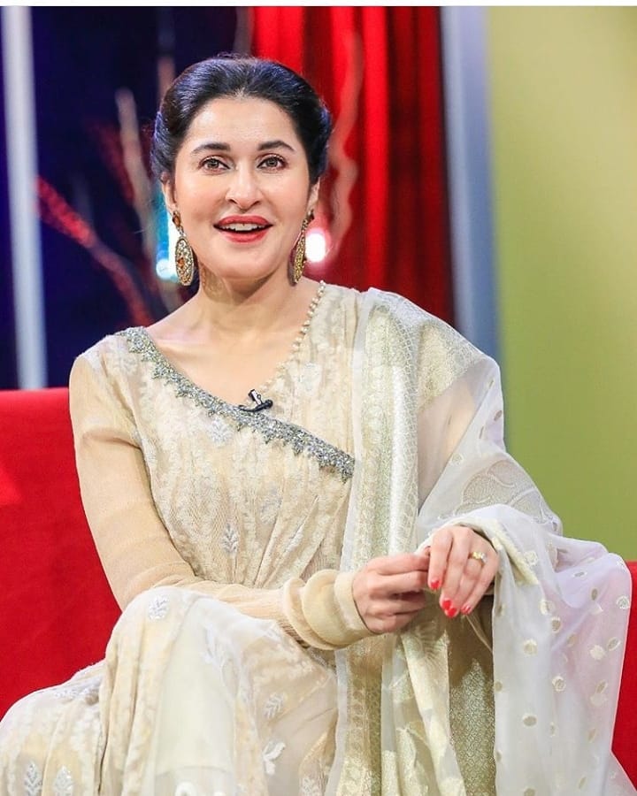 Shaista Lodhi Looks Gorgeous In Latest Pictures 4