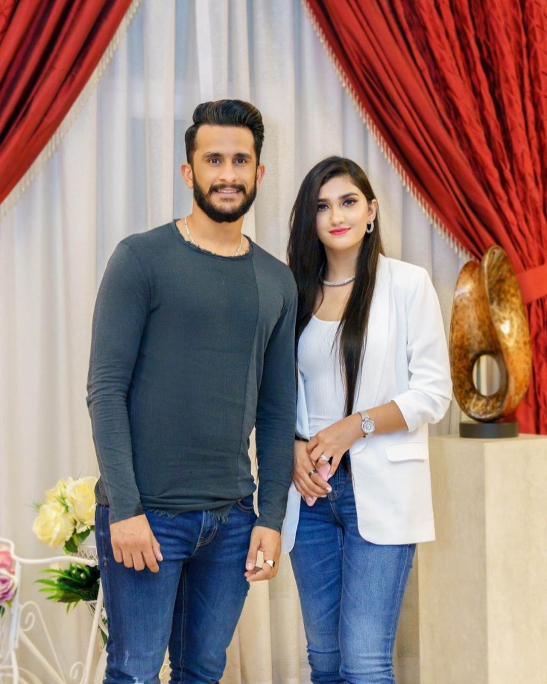 Cricketer Hassan Ali with his Wife Samiya Khan – New Pictures