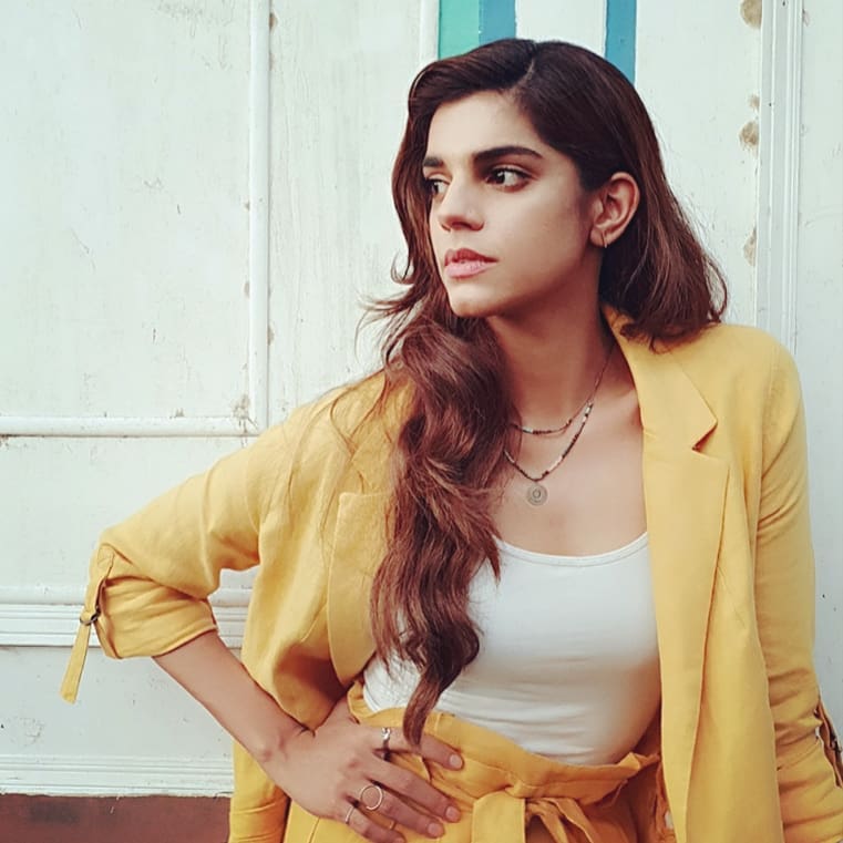 30 Amazing and Bold Pictures Of Sanam Saeed