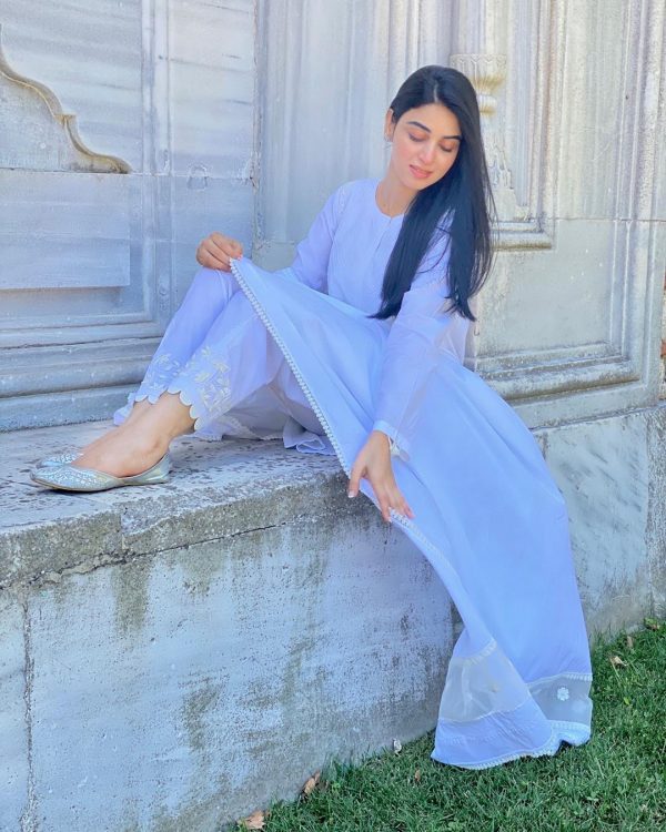 Actress Anmol Baloch Latest Clicks from her Instagram