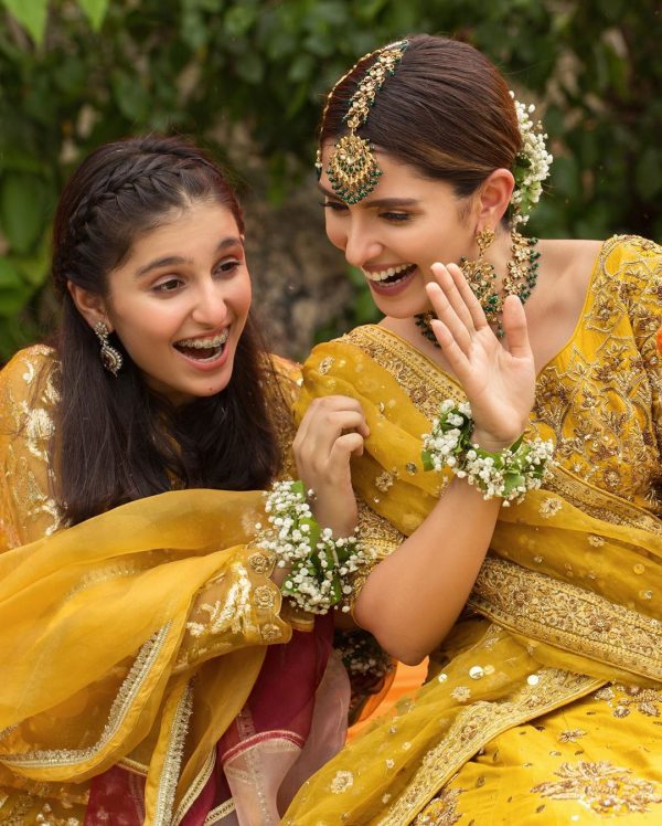 Ayeza Khan is Looking Stunning in Yellow in her Latest Shoot