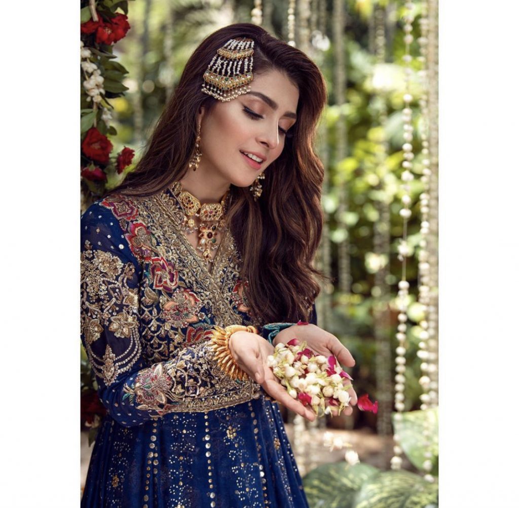 Ayeza Khan 22