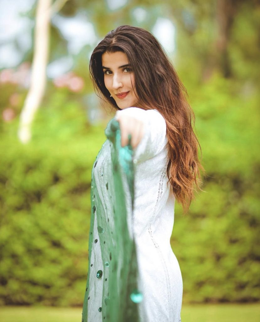 Hareem Farooq 2