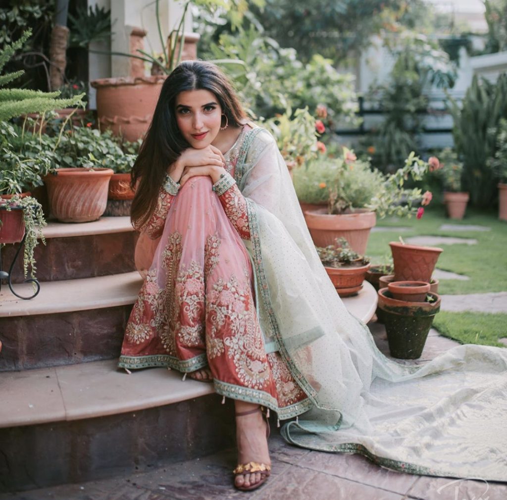 Hareem Farooq 5