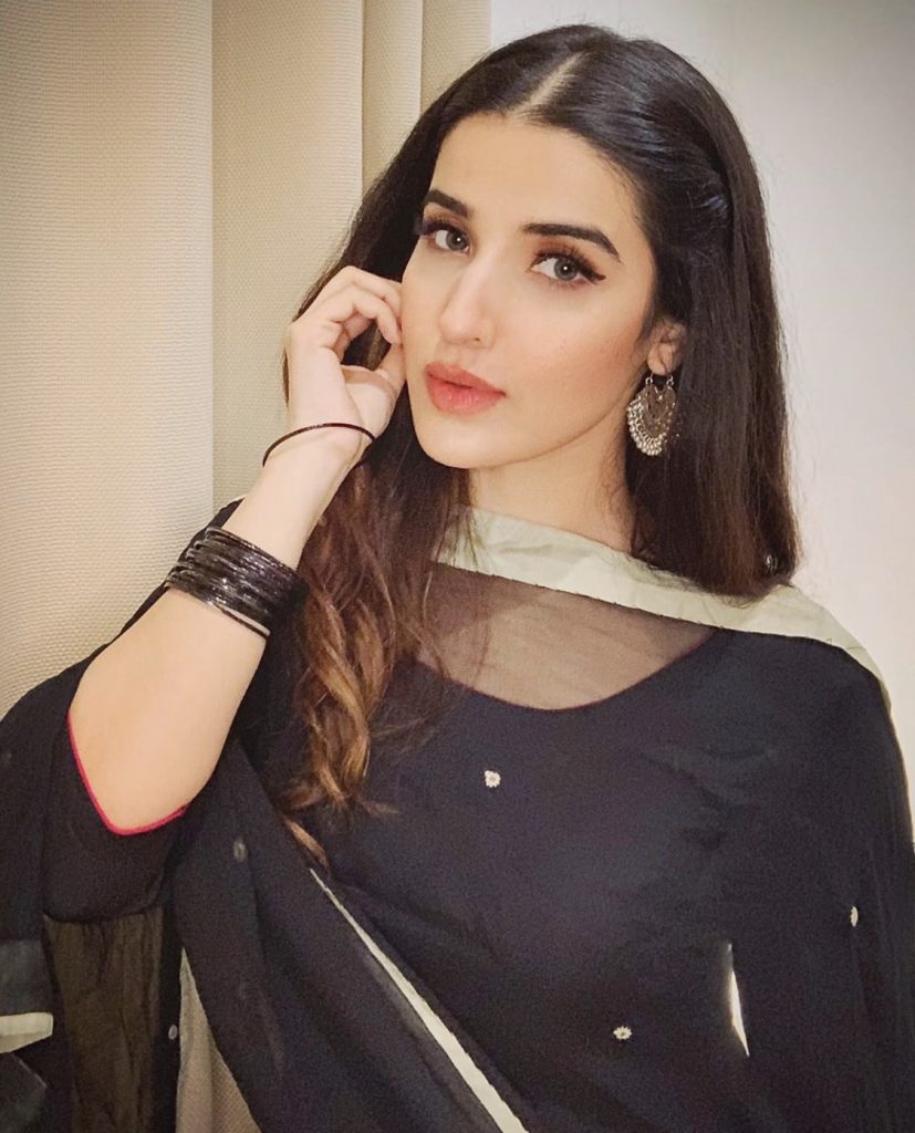 Hareem Farooq 6