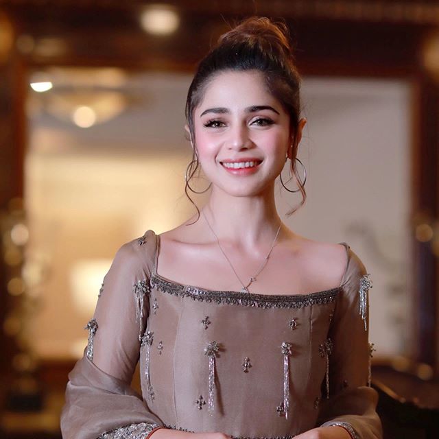 Here Is How Aima Baig Takes Care of Hair Skin And Weight 1