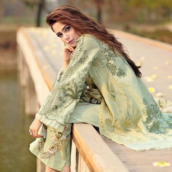 Here Is How Aima Baig Takes Care of Hair Skin And Weight 11