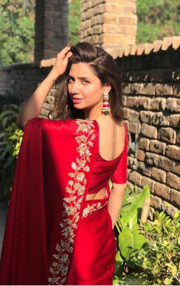 Mahira Khan 12