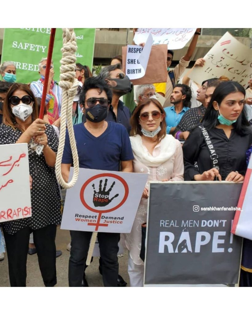 Mahira Khan Ayesha Omar Sarah Khan And Others Attend Protest For Motorway Rape Case 28