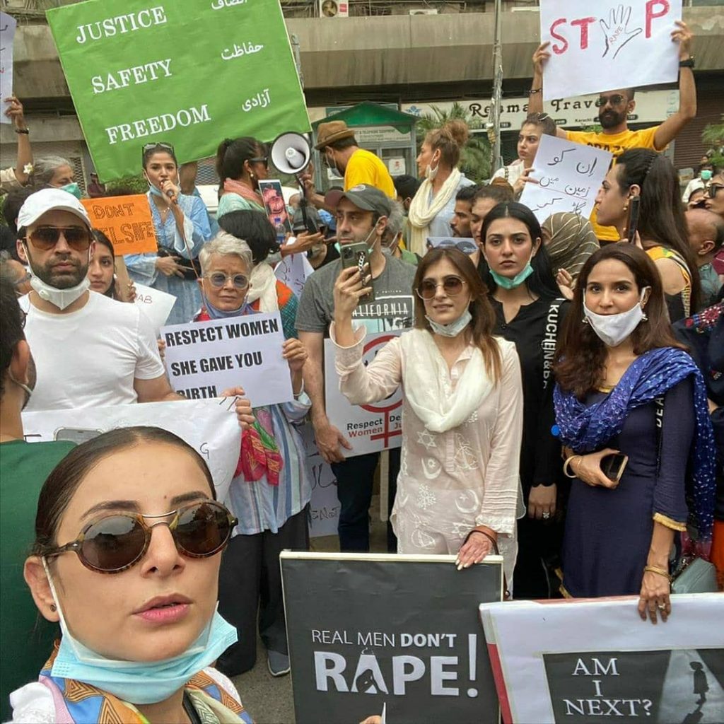 Mahira Khan Ayesha Omar Sarah Khan And Others Attend Protest For Motorway Rape Case 35