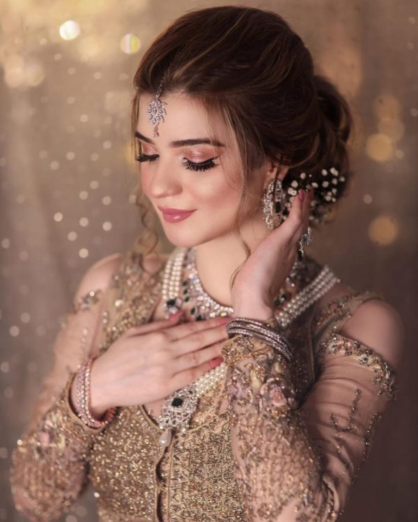 Rea Moammar Rana Looking Gorgeous in Her Latest Bridal Shoot