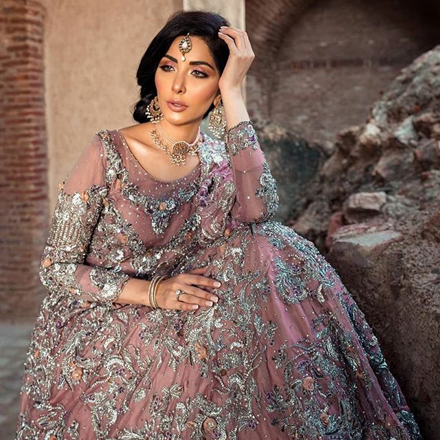 Sabeeka Imam Looks Undeniably Gorgeous In Bridal Dresses By Mahreen Gul 27