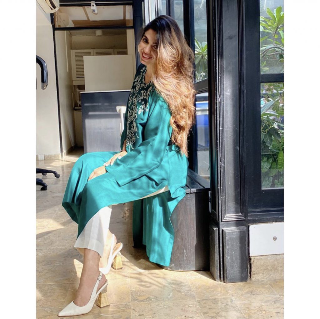 Sonya Hussyn Latest Pictures From Instagram