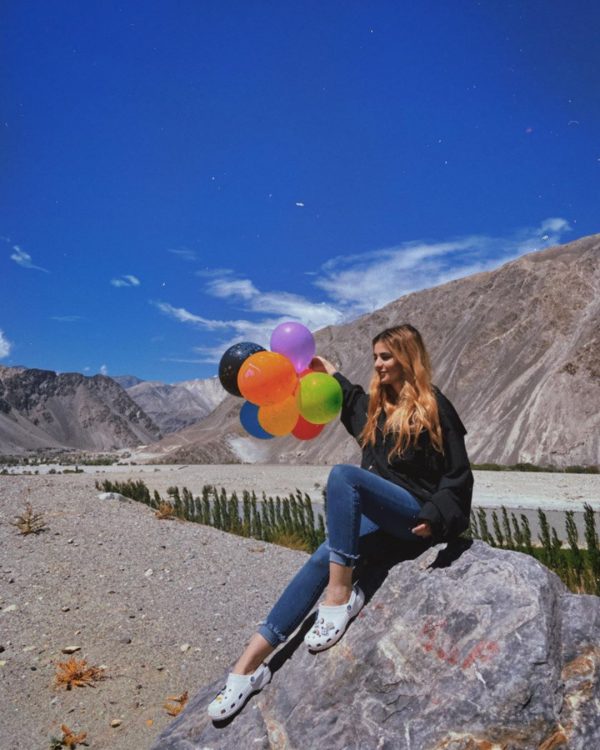 Momina Mustehsan Beautful Clicks from Skardu with her Friends