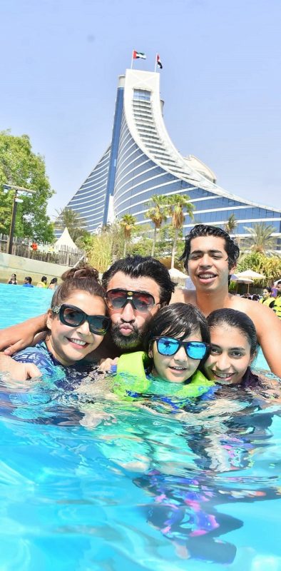 Latest Pictures of Nida and Yasir with their Kids in Dubai