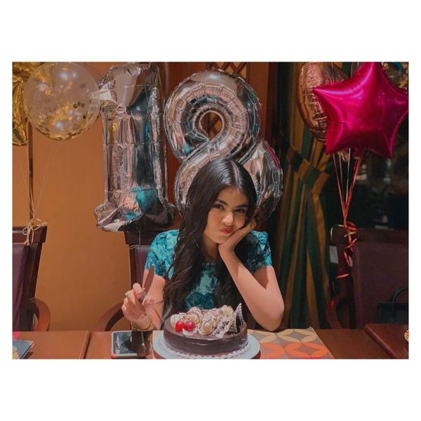 Tiktok Star Areeka Haq Celebrating her 18th Birthday